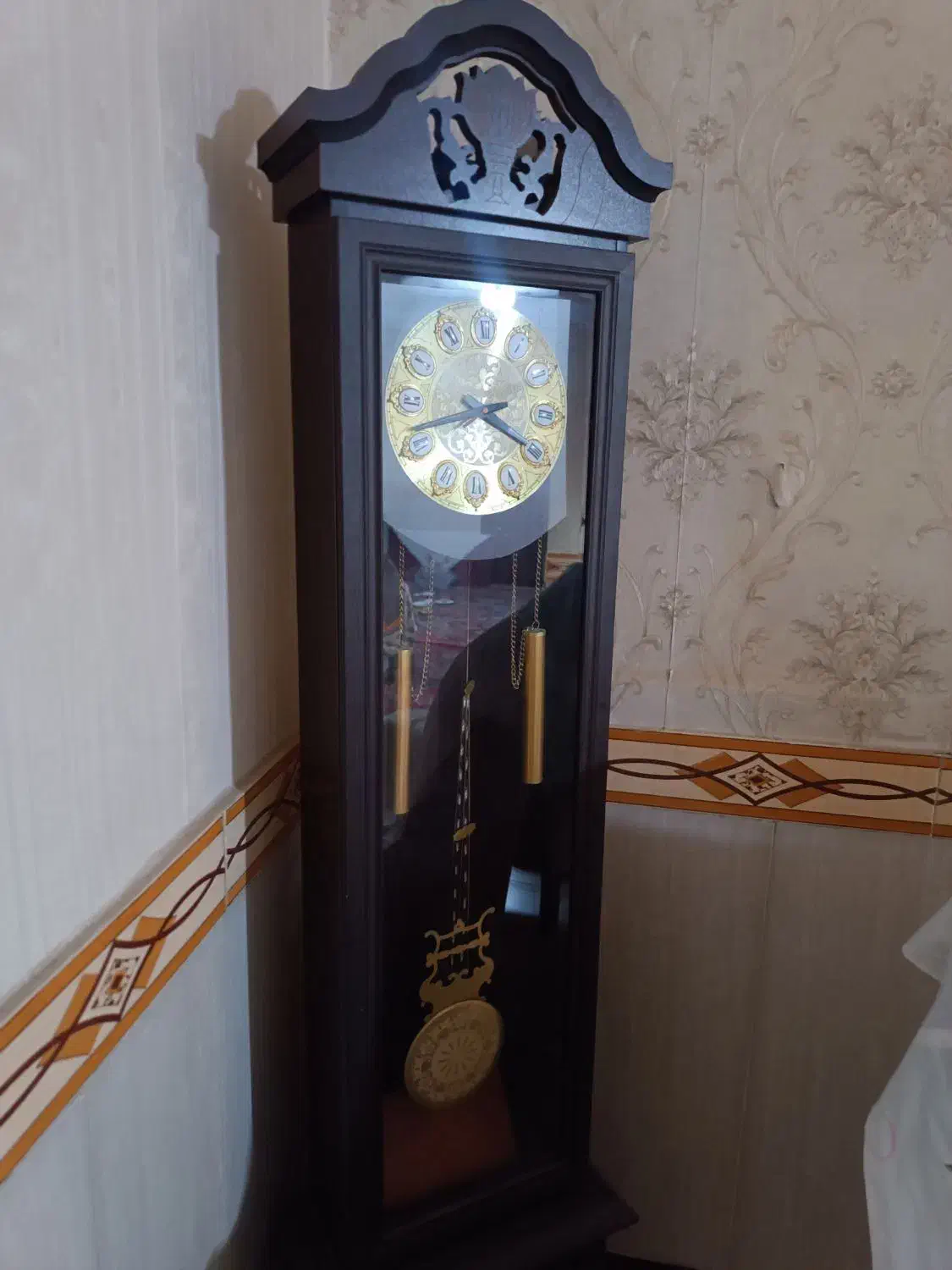 ساعت ایستاده چوب|ساعت دیواری و تزئینی|قدس, شهر‌قدس|دیوار