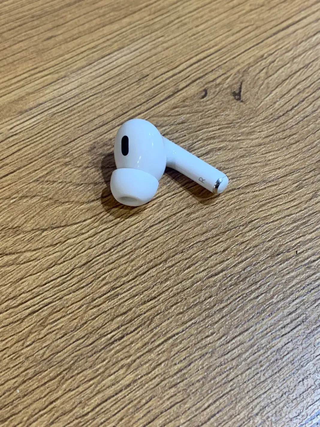 گوش سمت راست  ایرپاد پرو ۲ تایپ سی|لوازم جانبی موبایل و تبلت|تهران, دریاچه شهدای خلیج فارس|دیوار