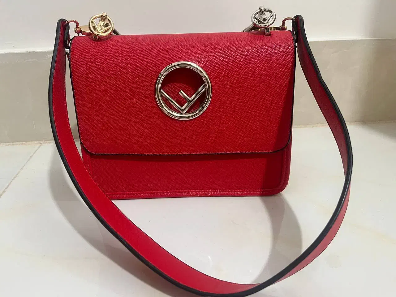 کیف مجلسی|کیف، کفش، کمربند|شیروان (خراسان), |دیوار