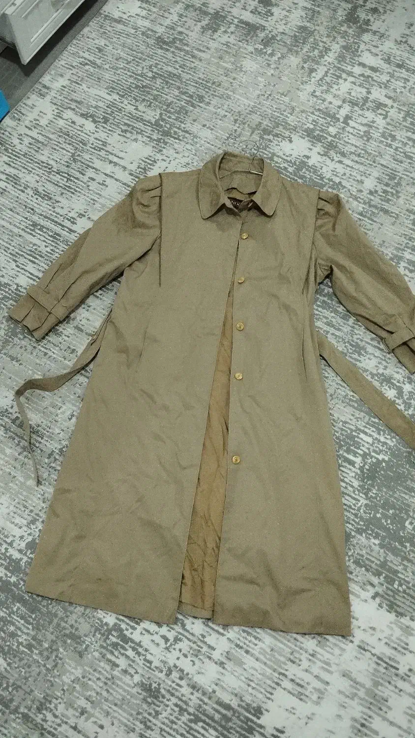 بارانی|لباس|تکاب, |دیوار