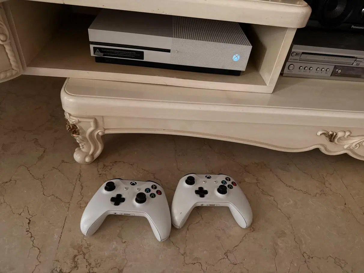 xbox one s|کنسول، بازی ویدئویی و آنلاین|تهران, تهرانویلا|دیوار