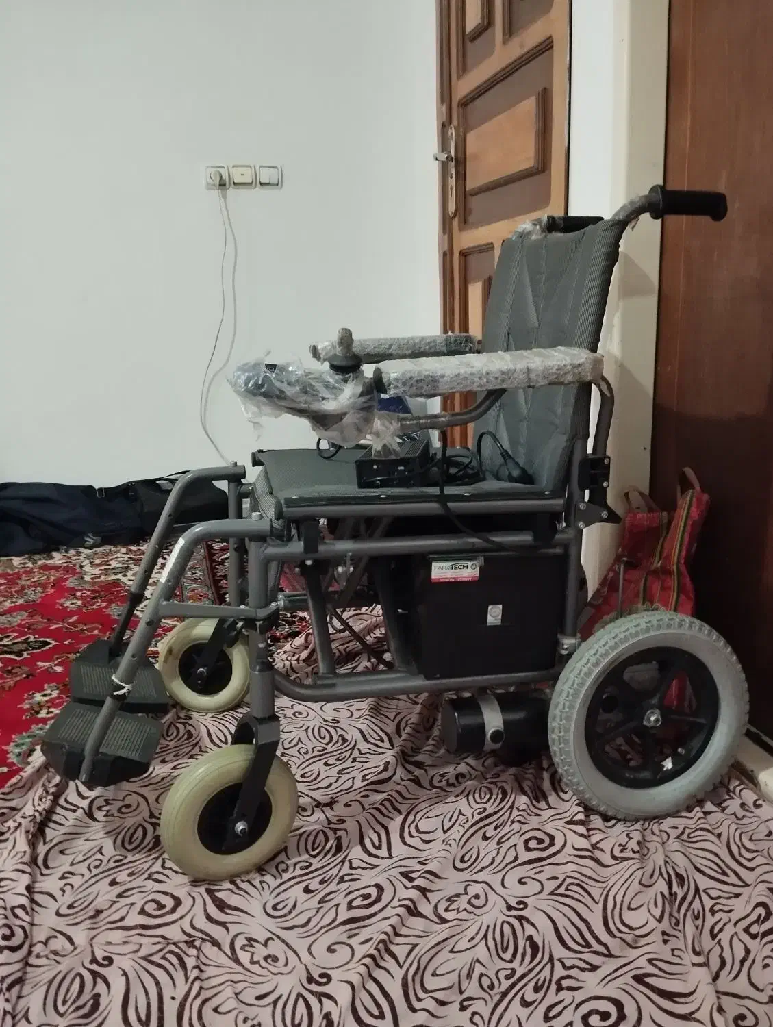 ویلچربرقی  ویلچر برقی تاشو نو|آرایشی، بهداشتی، درمانی|تبریز, |دیوار