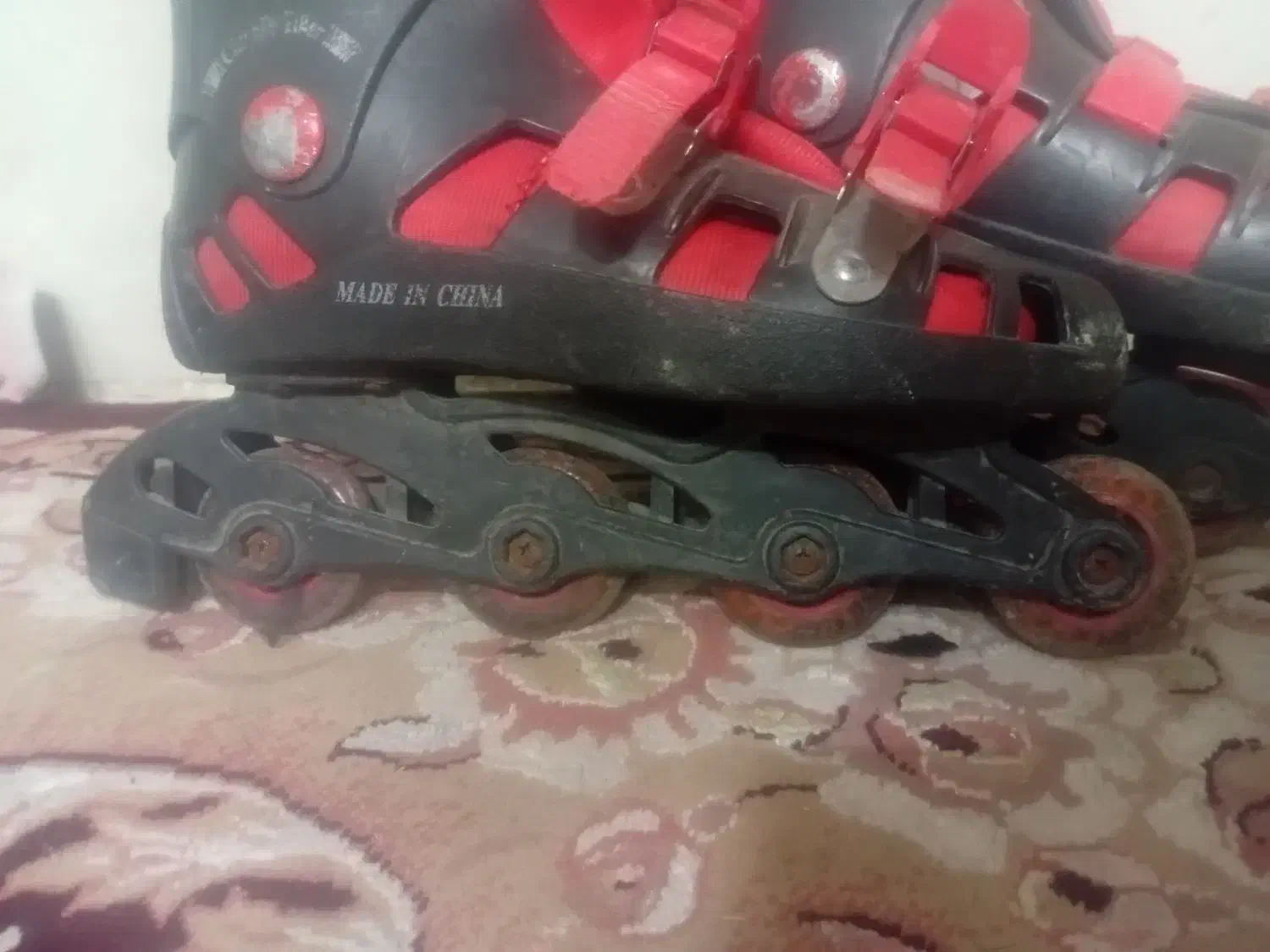 اسکیت|دوچرخه، اسکیت، اسکوتر|ری, جوانمرد قصاب|دیوار