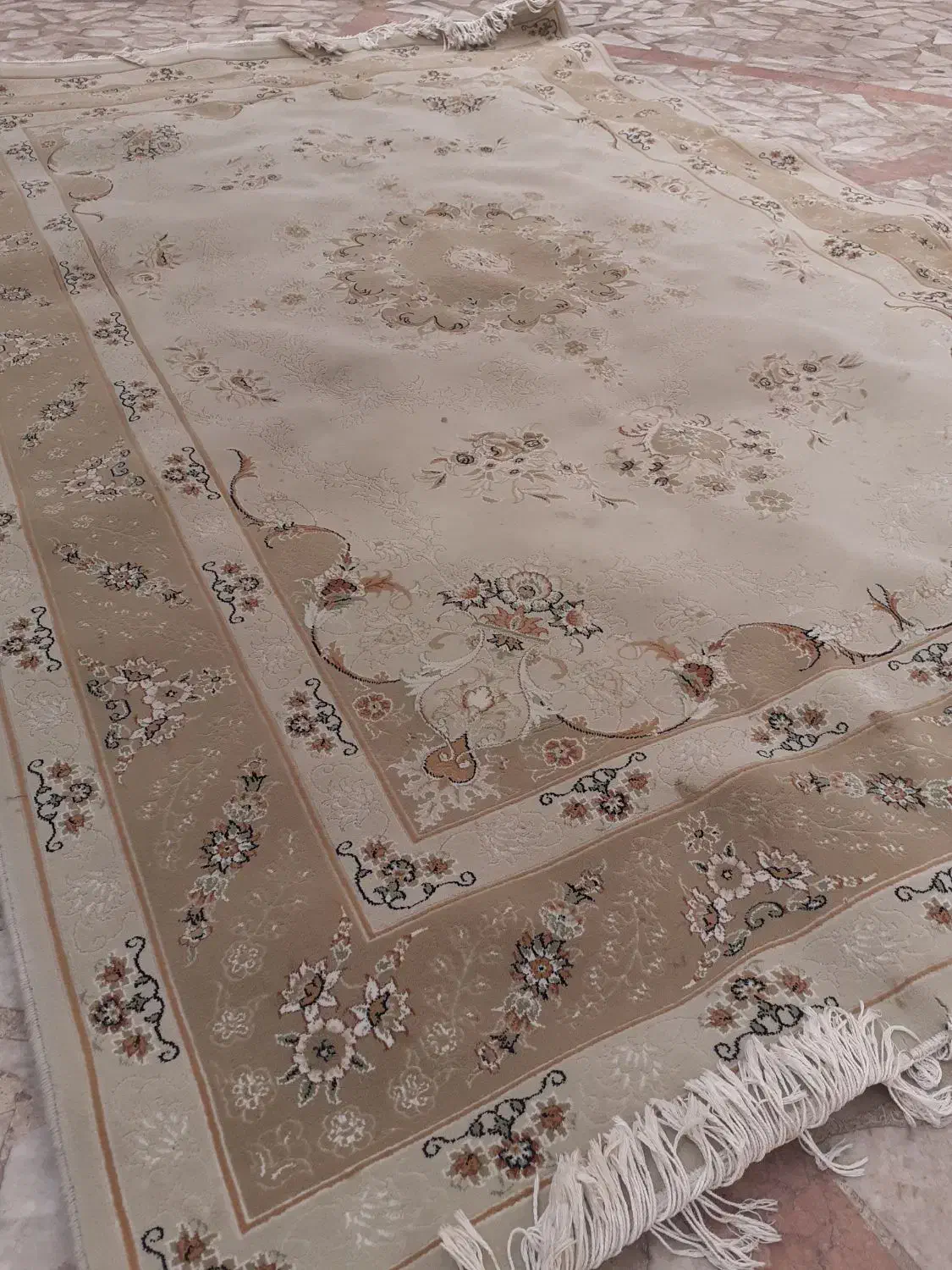 فرش ۶ متری مشهد|فرش|رشت, گلباغ نماز|دیوار