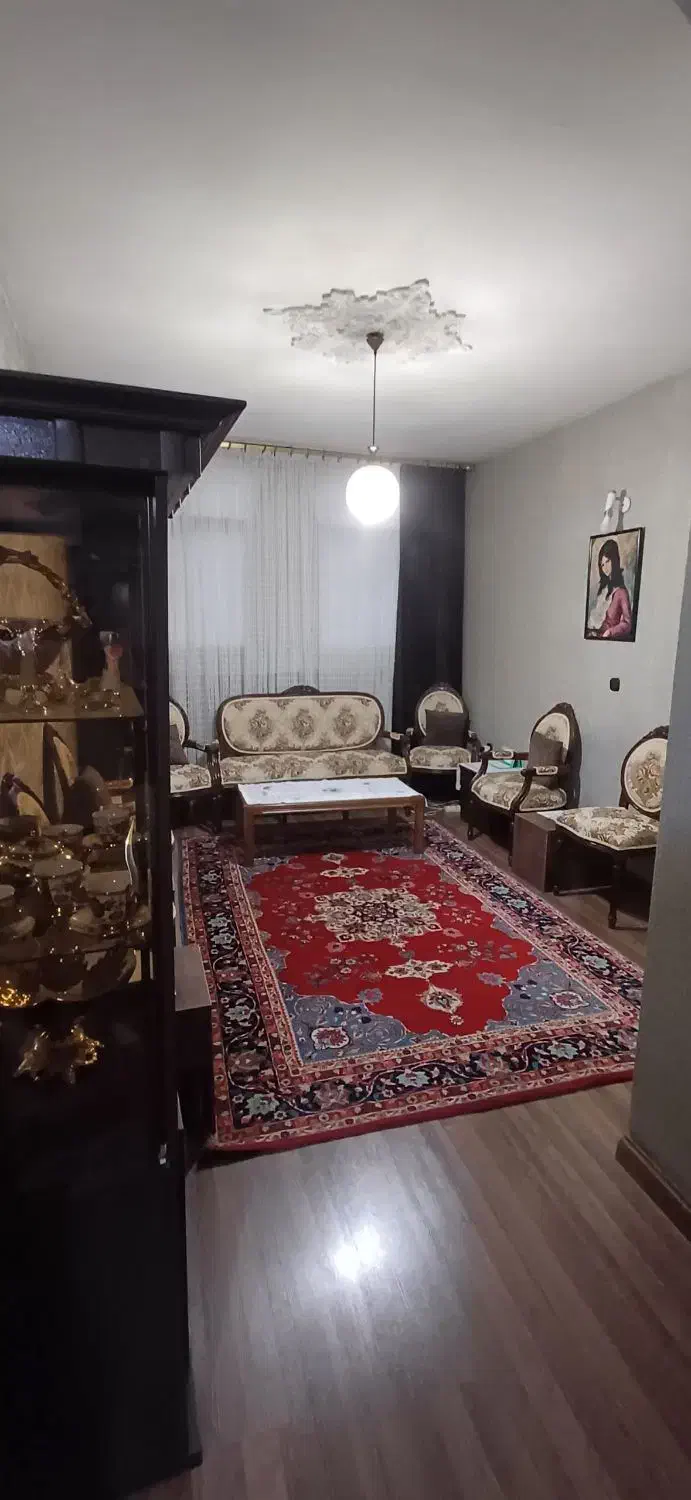 رهن واجاره آپارتمان ستارخان 75 متری  املاک