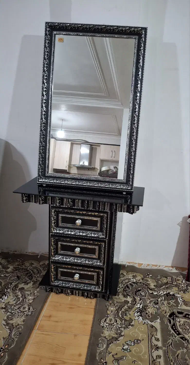 آینه و میز|بوفه، ویترین، کنسول|گنبد کاووس, |دیوار