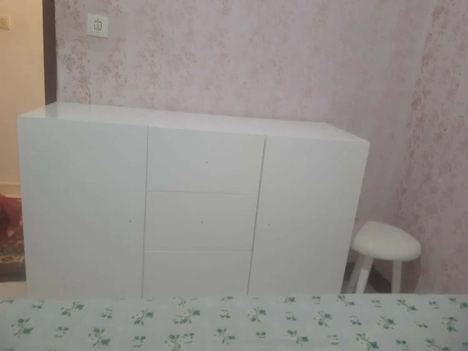 سرویس خواب در حد نو به همراه دشتک|تخت و سرویس خواب|محمدیه-قزوین, |دیوار