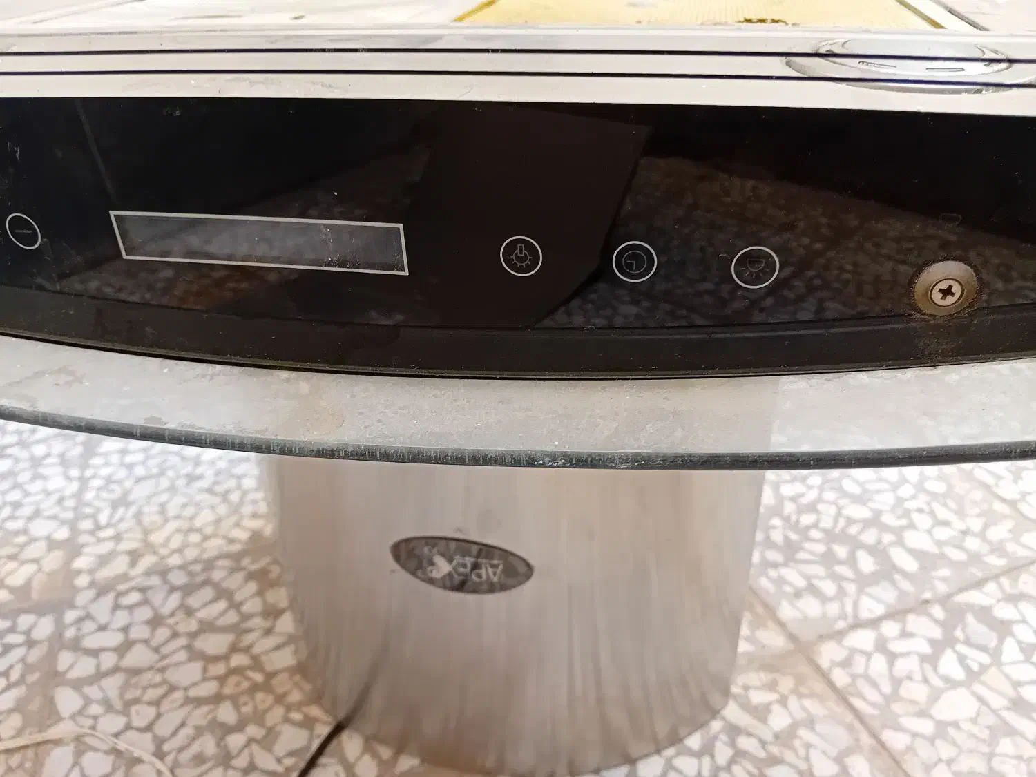 هود|هود|قم, انسجام|دیوار