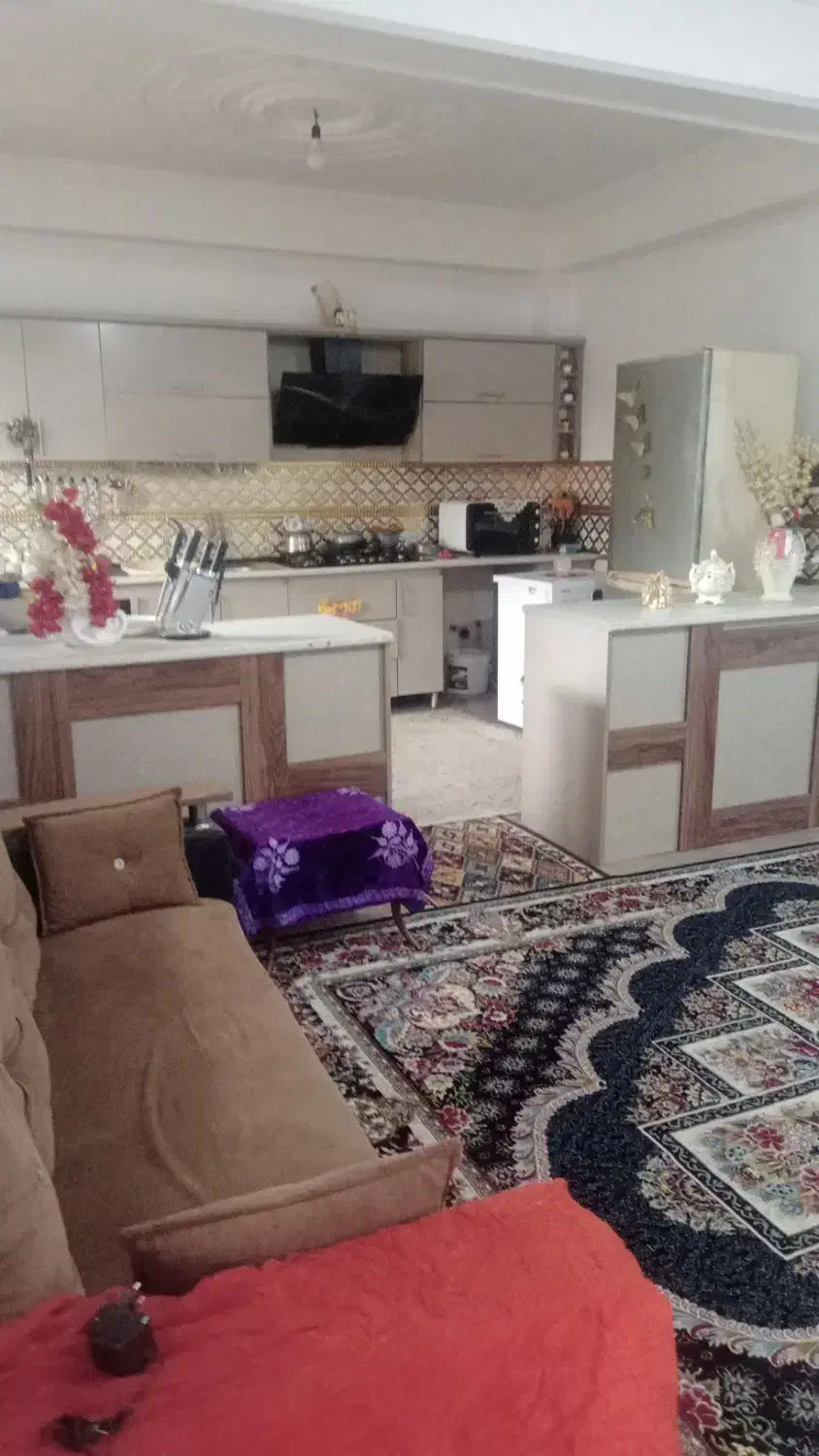 ۱۸۷متر با بنای ۷۵متری در بهترین جایگاه گورابزرمیخ|فروش خانه و ویلا|گوراب زرمیخ, |دیوار