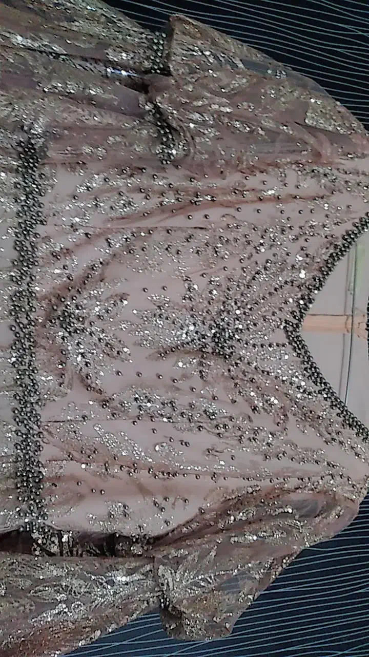 لباس مجلسی|لباس|کارون, |دیوار