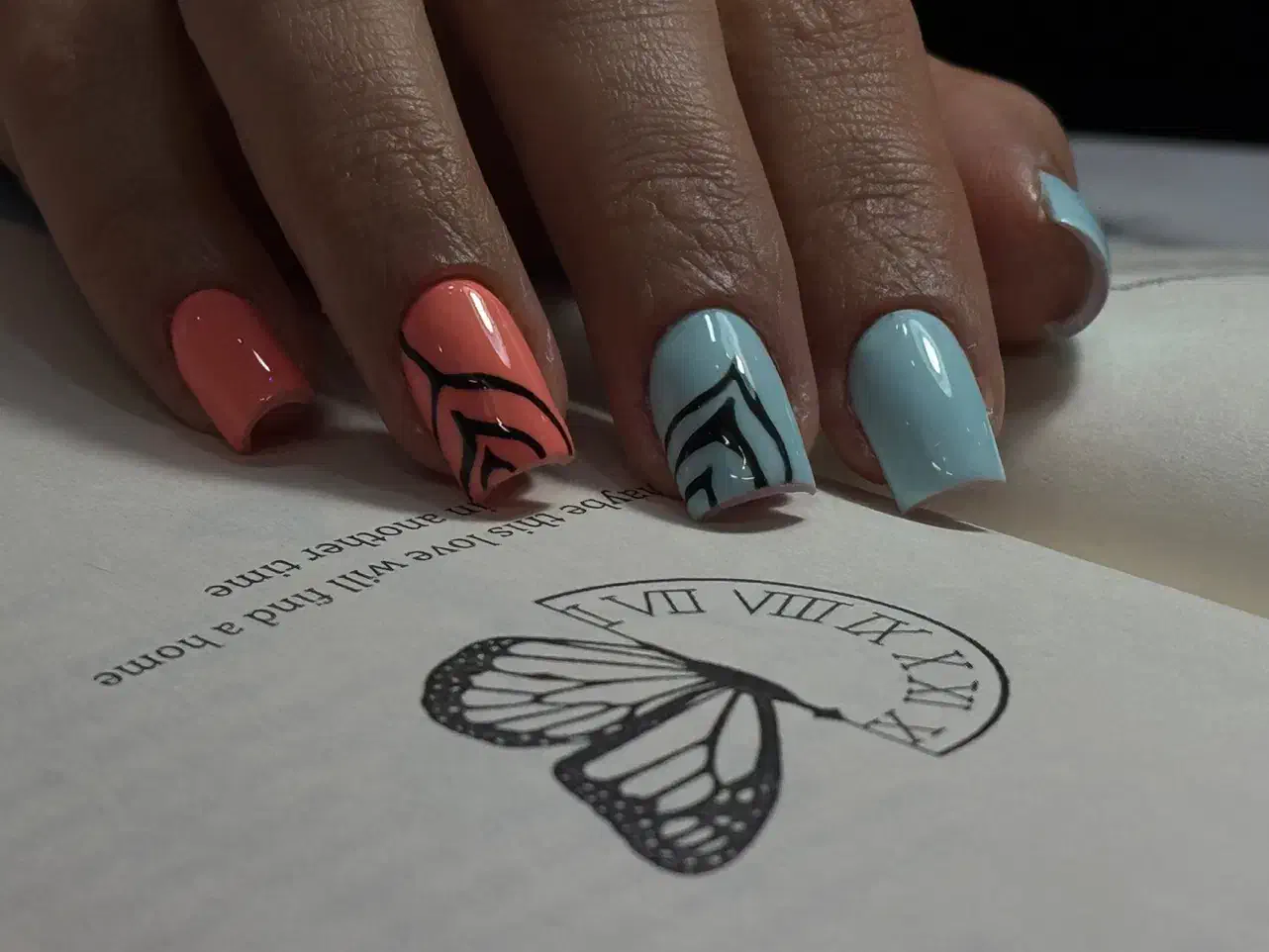 ناخنکار حرفه ای برای همکاری در سالن(خوانسار)|خدمات آرایشگری و زیبایی|خوانسار, |دیوار