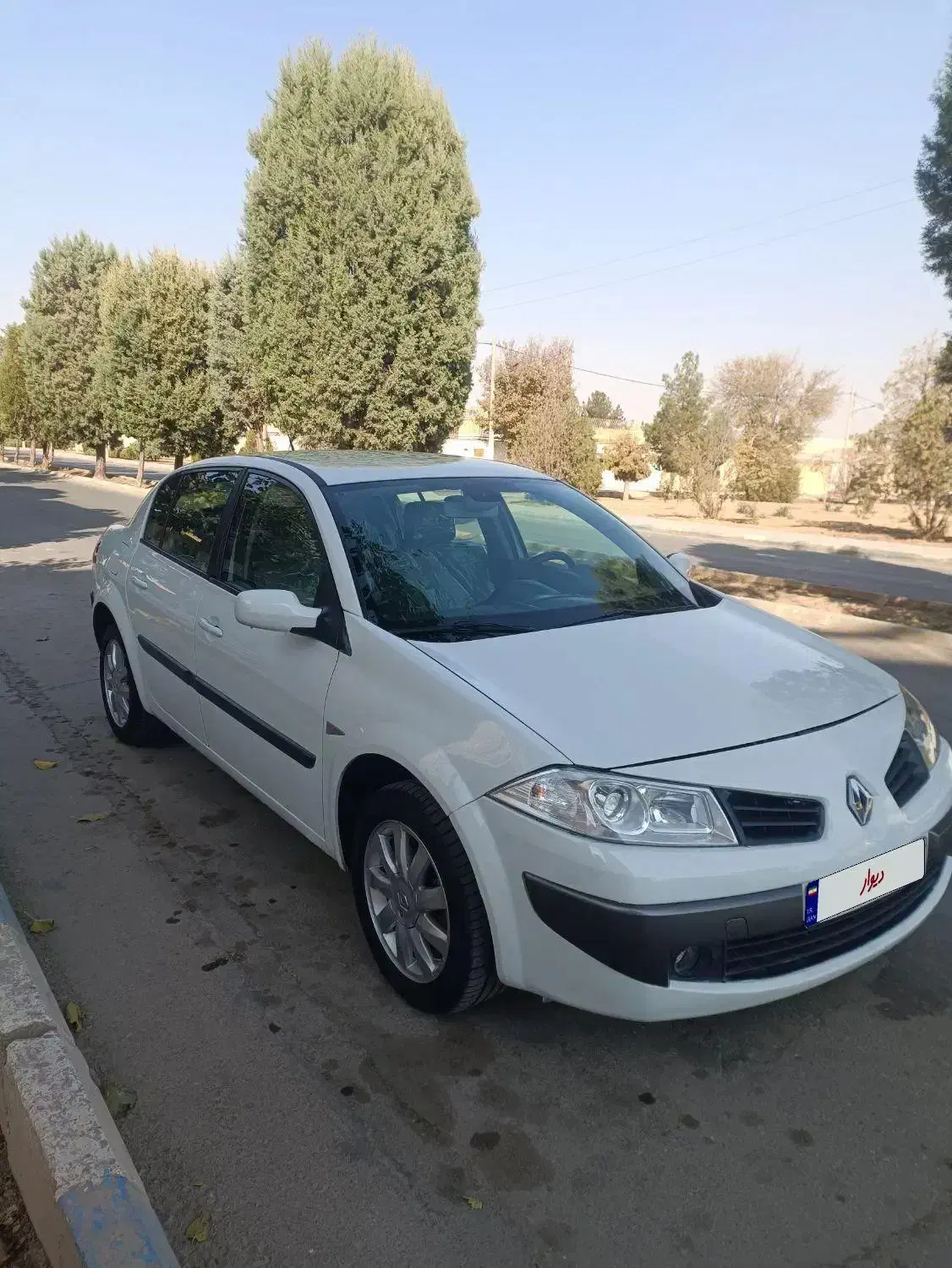 مگان 2000 اتومات فول مدل 91 بدون رنگ تمام فابریک|خودرو سواری و وانت|شاهین‌شهر, سعدی جنوبی|دیوار