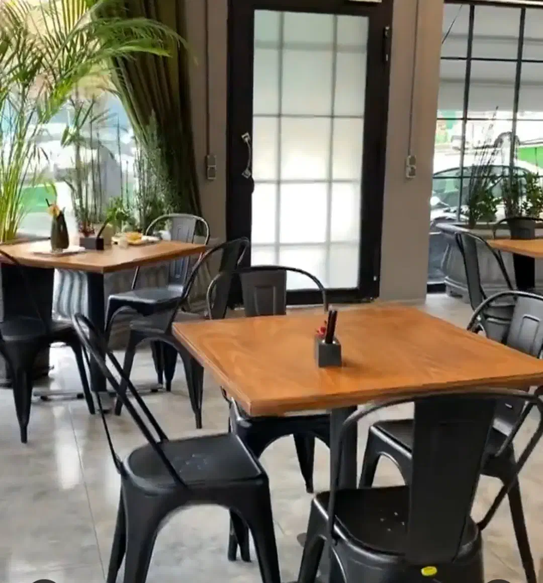 میز و صندلی لوکس کافه|میز و صندلی غذاخوری|اصفهان, همدانیان|دیوار