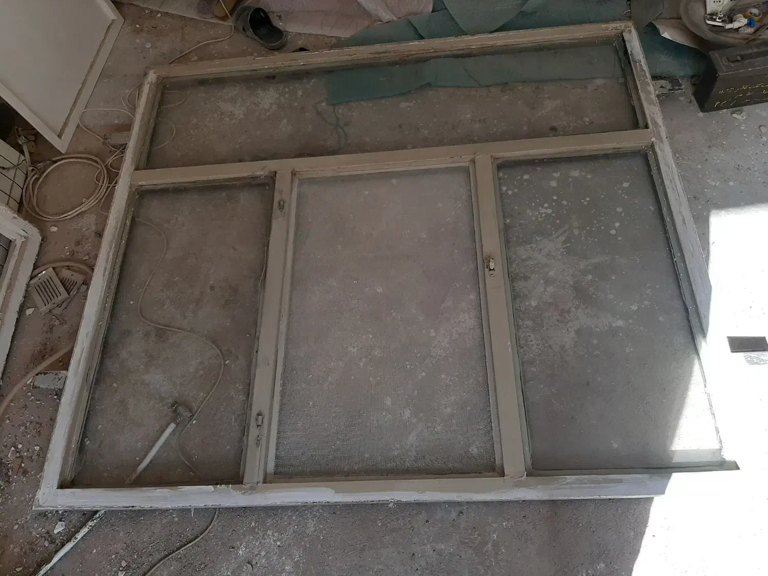 درب و پنجره|مصالح و تجهیزات ساختمان|قائن, |دیوار