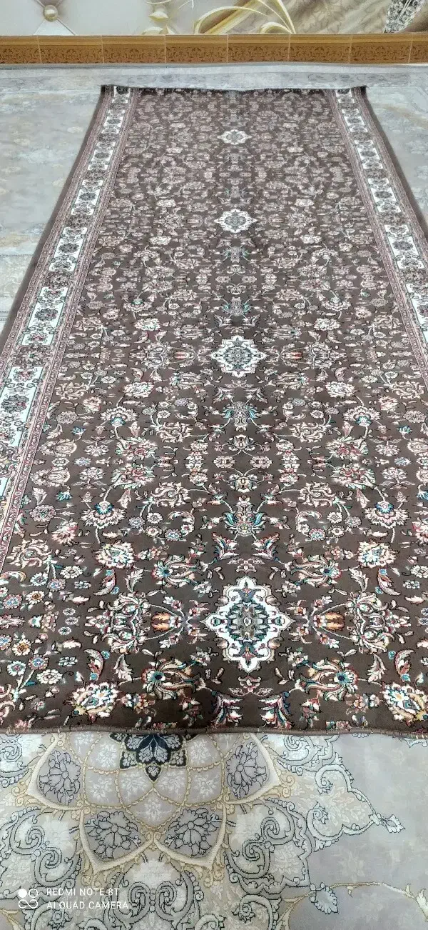 فرش کناره فوق العاده تمیز|فرش|تربت جام, تیپ ۳۸ زرهی تربت جام|دیوار