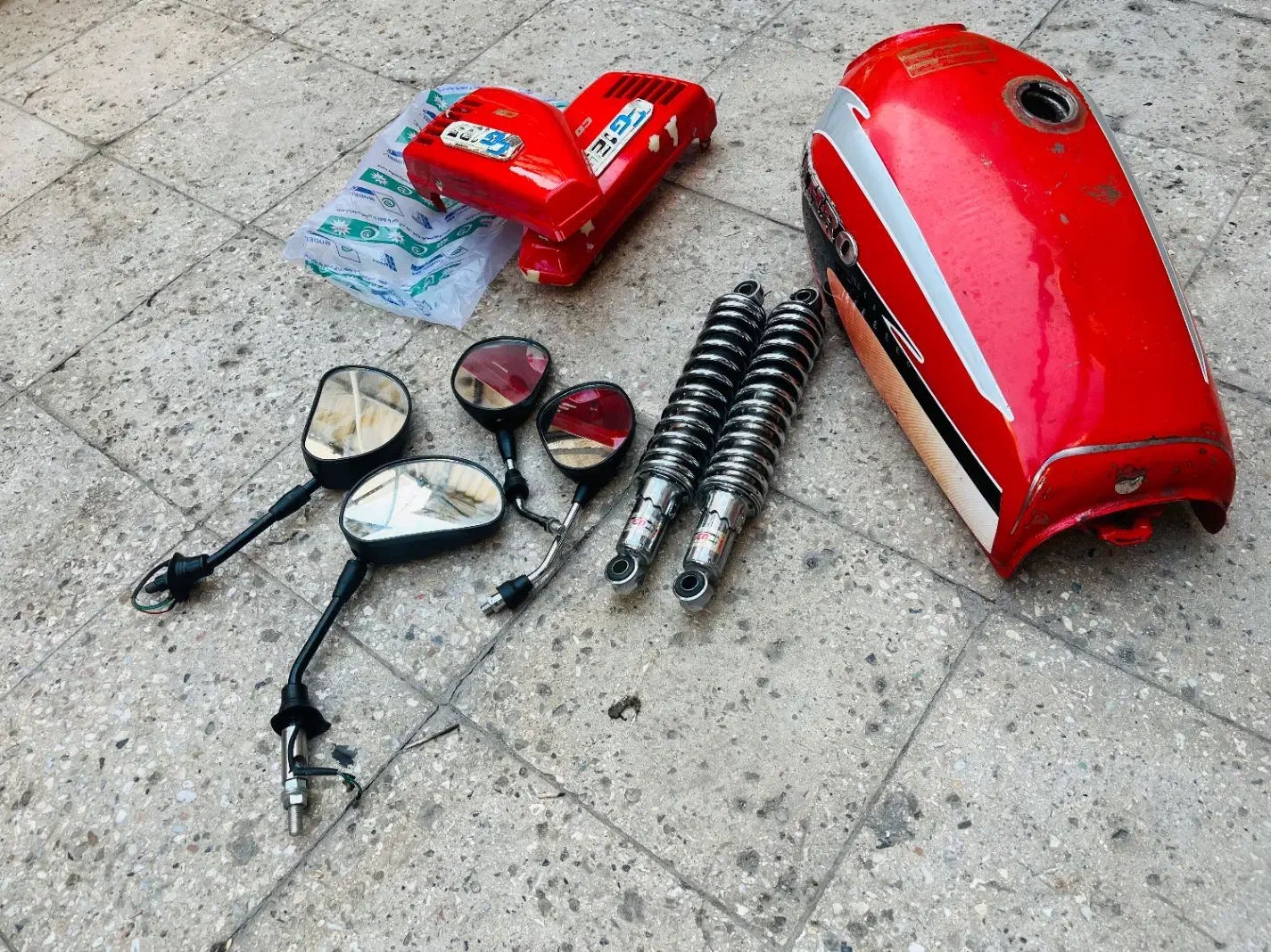 لوازم موتور هندا ۱۲۵|قطعات یدکی و لوازم جانبی|ری, علایین|دیوار