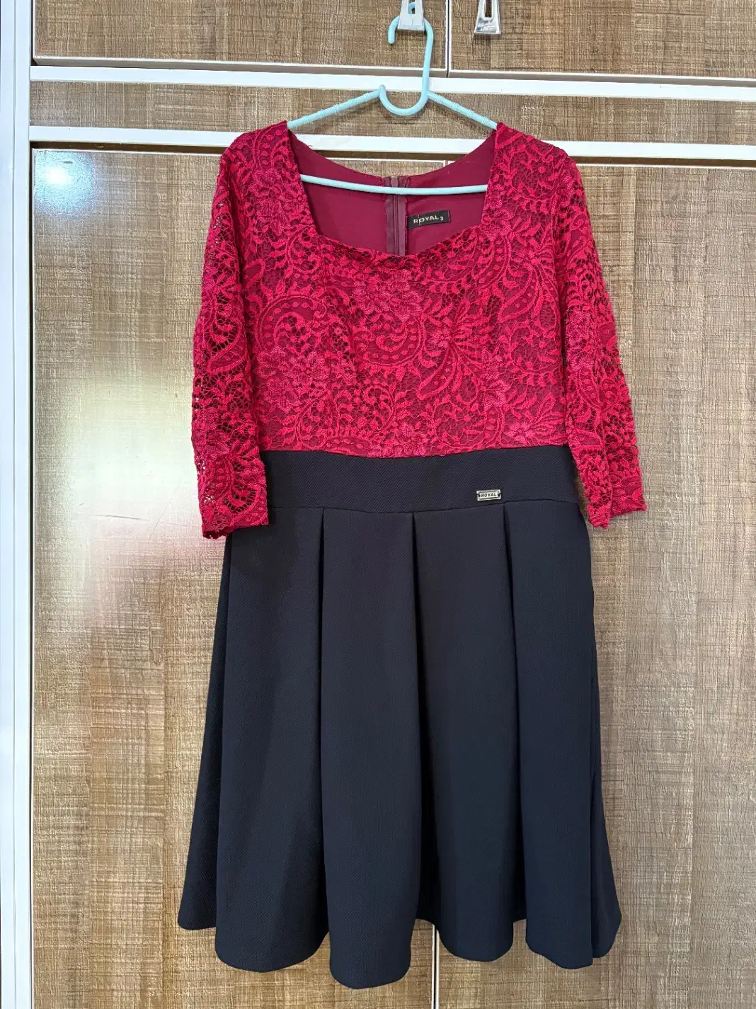 لباس عروسکی|لباس|جیرفت, |دیوار