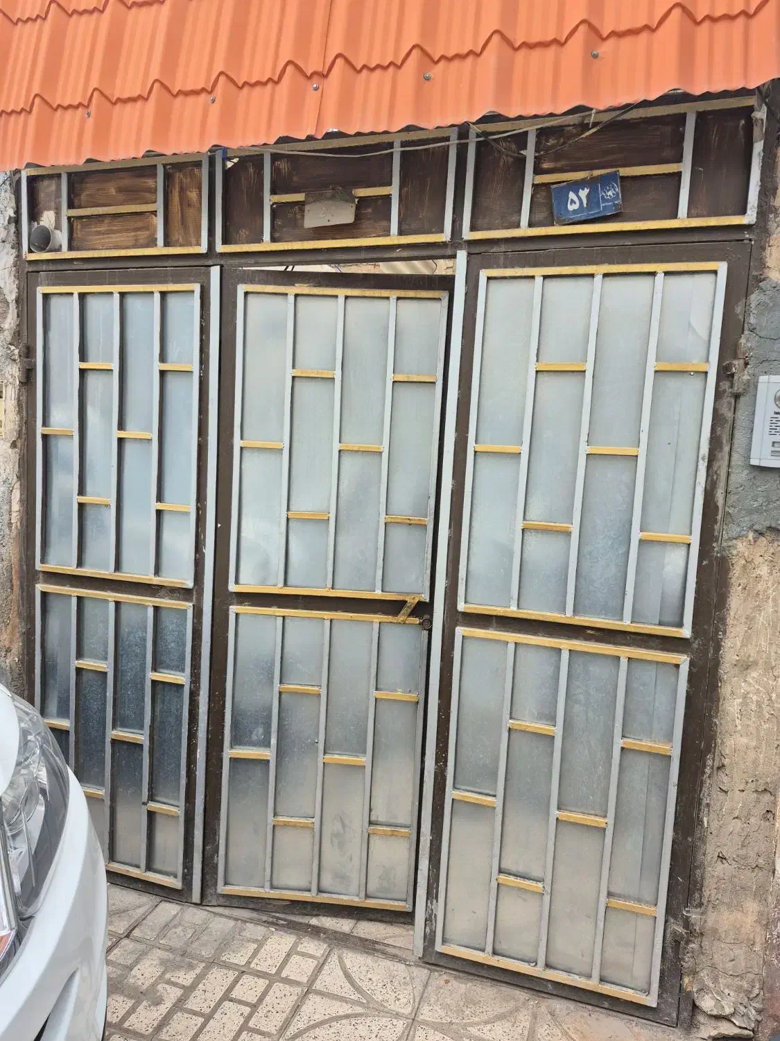 درب حیاط در حد نو|مصالح و تجهیزات ساختمان|مشهد, کوی دروی|دیوار