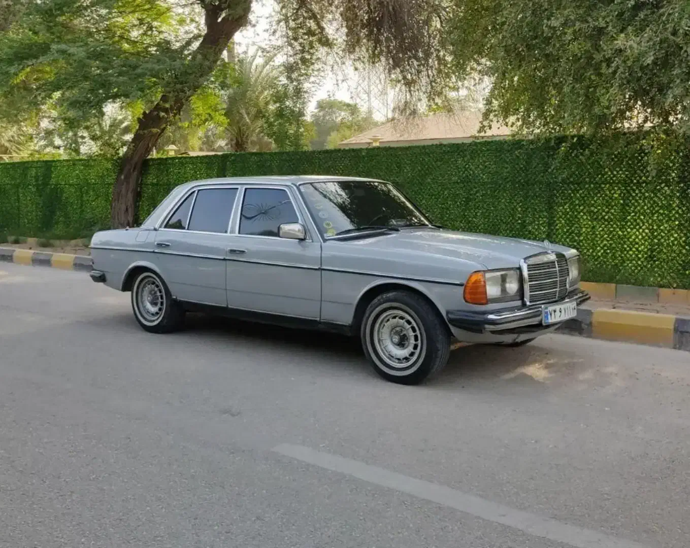 بنز E230 دانشجویی گالانت عینکی کاردار|خودرو کلاسیک|شیراز, شهرک ولیعصر|دیوار