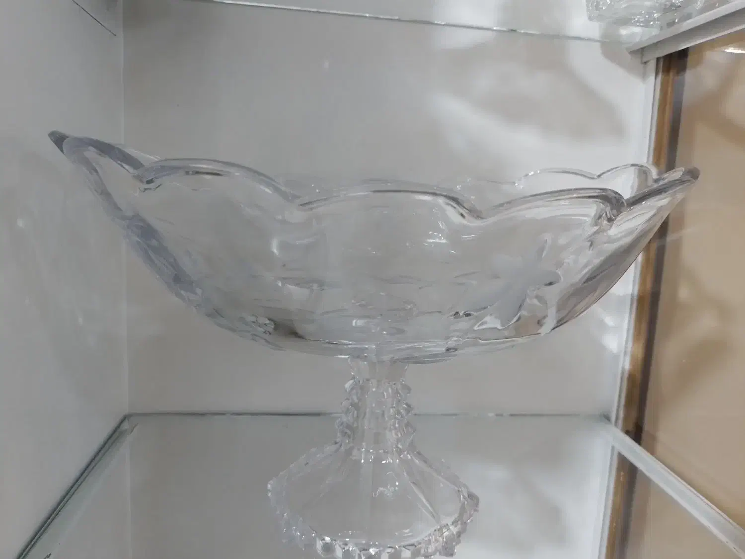 ظرف پایه دار بلور|ظروف سرو و پذیرایی|ری, دیلمان|دیوار