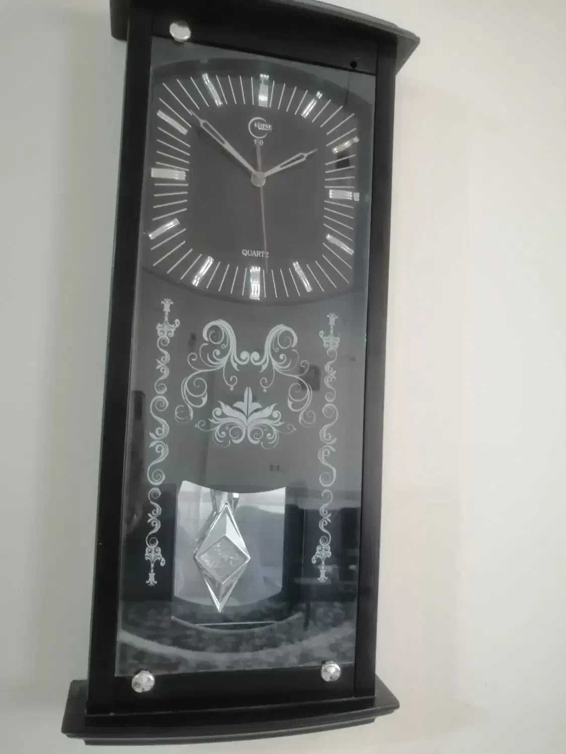 ساعت دیواری زیبا در حد نو|ساعت دیواری و تزئینی|شهرکرد, |دیوار