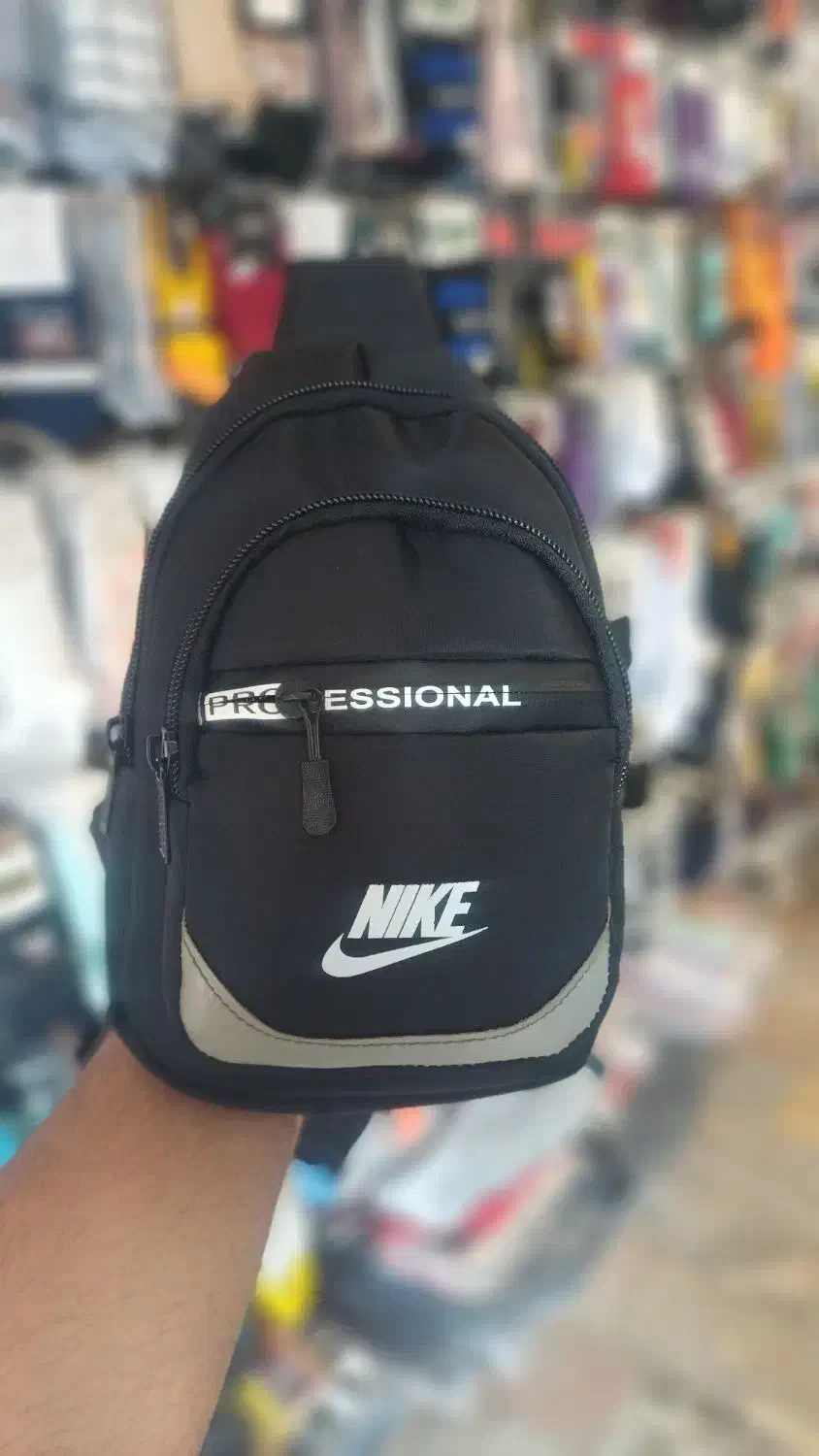 بادی بگ|کیف، کفش، کمربند|مشهد, هنرور|دیوار