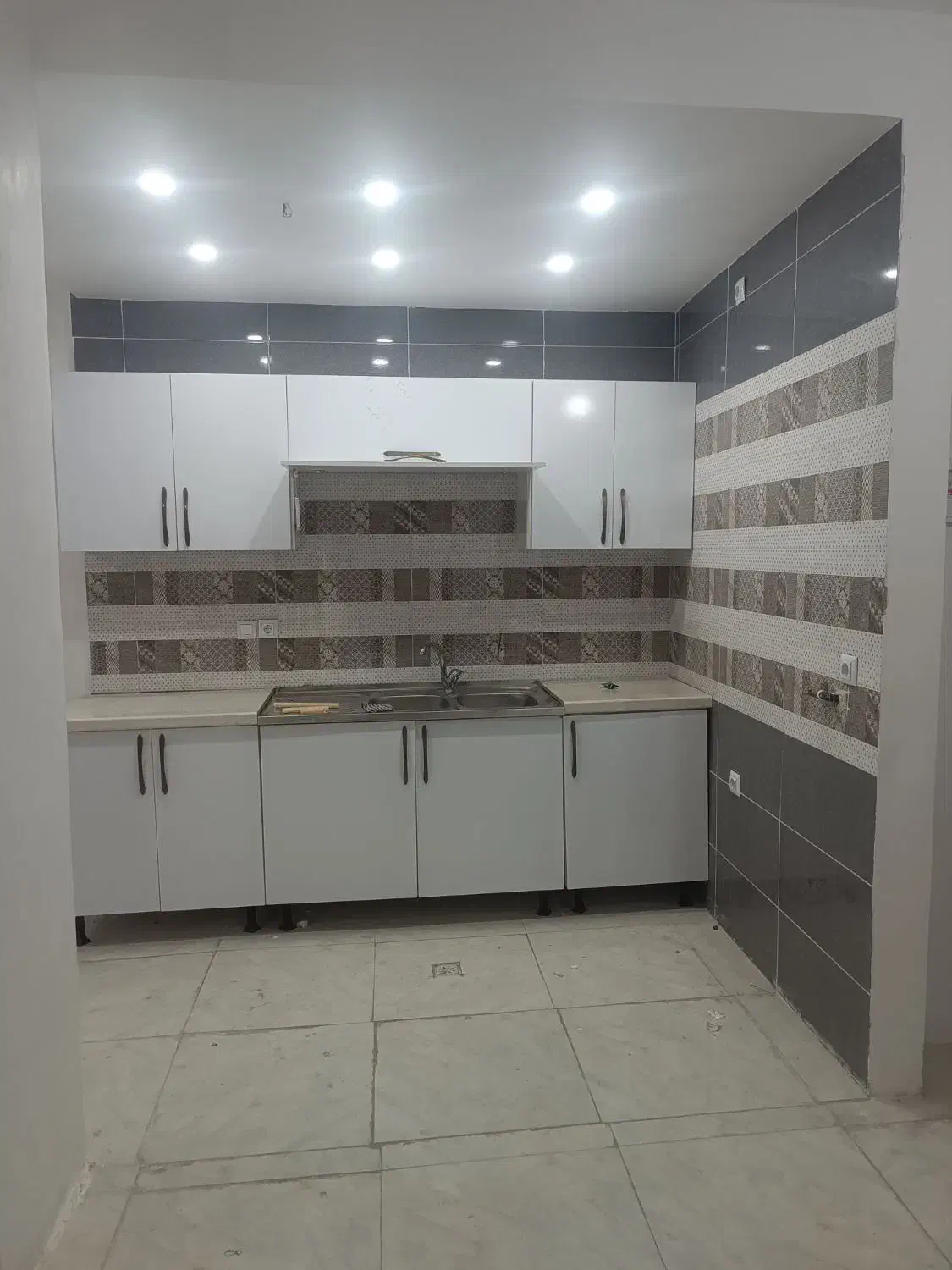 فروش اداری ۷۵متری در فولادشهر|فروش دفتر کار، اتاق اداری، مطب|فولادشهر, A4|دیوار