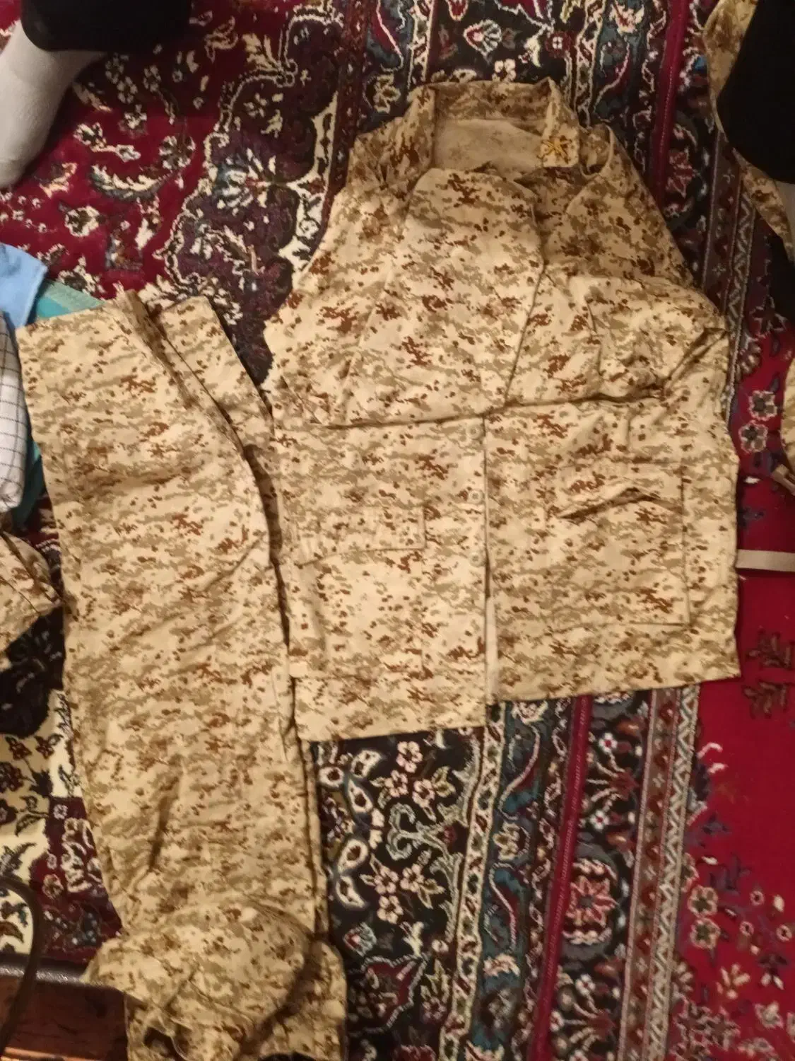 لباس نظامی|لباس|شیروان (خراسان), |دیوار