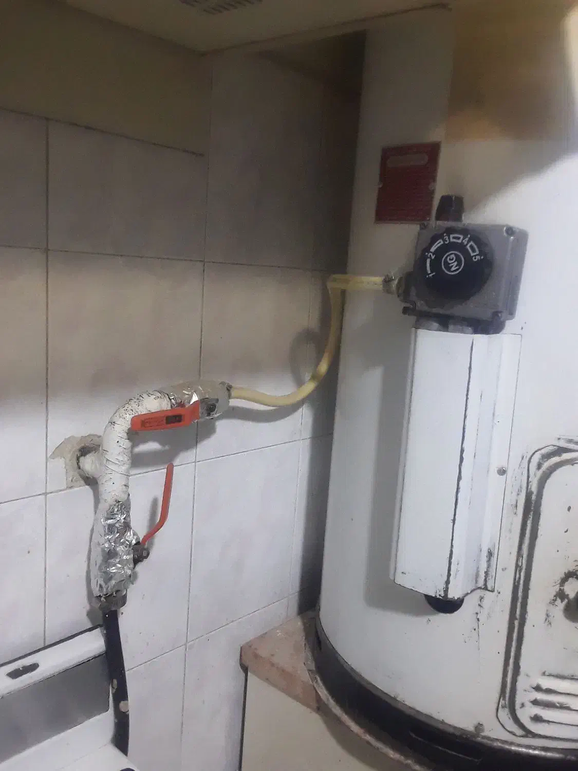 ابگرمن مخزنی و هود|آبگرمکن، پکیج، شوفاژ|شاهین‌شهر, عطار|دیوار