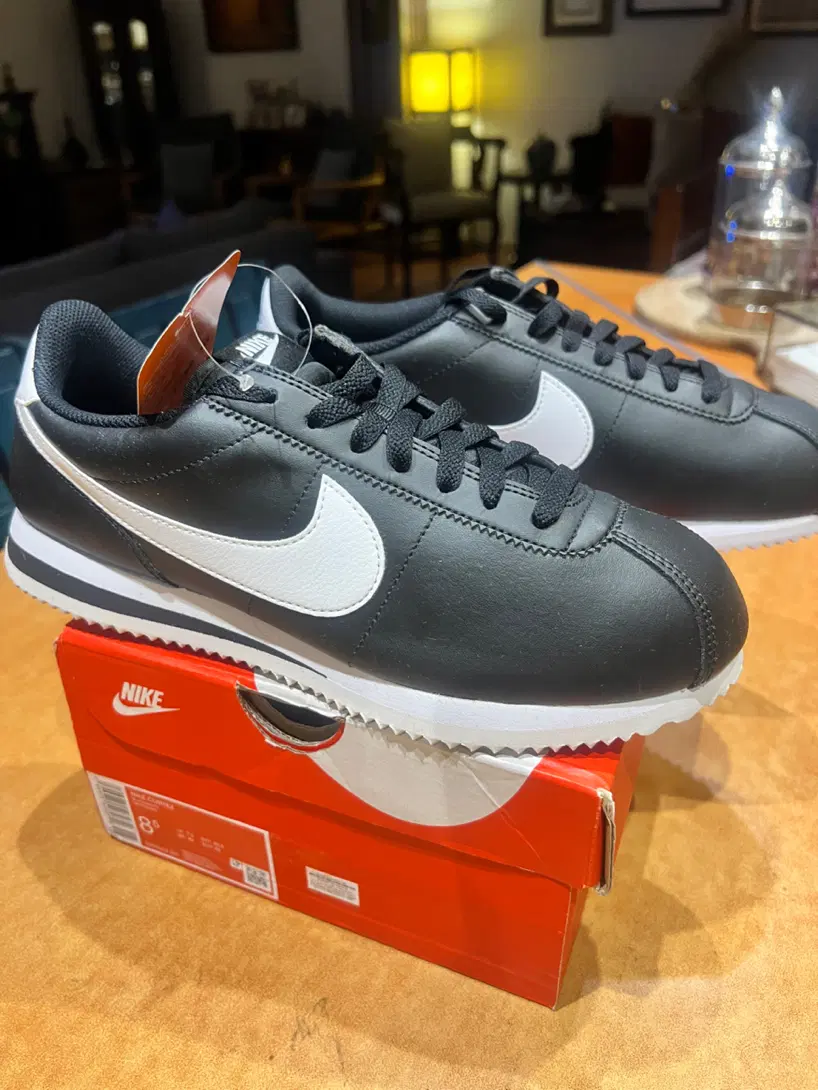 کتونی نایک کورتز اورجینال سایز ۴۲ -Nike cortez|کیف، کفش، کمربند|تهران, قیطریه|دیوار