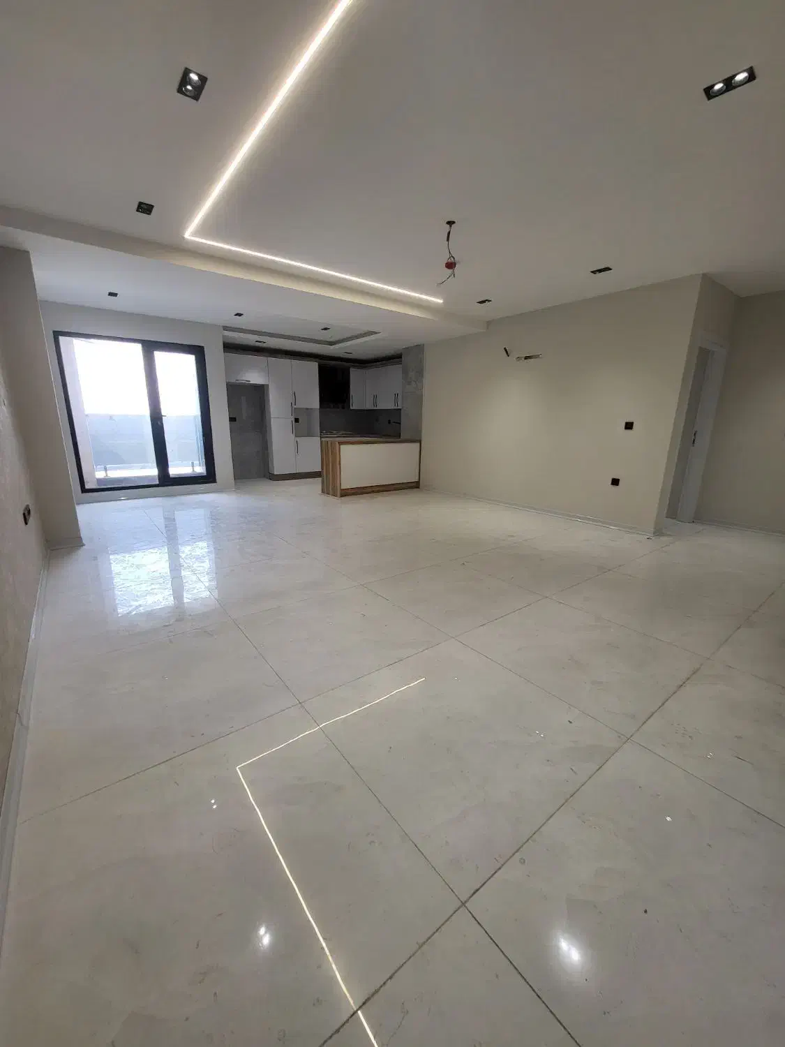 ۱۰۴متر سوپر لوکس/شاهکاری مدرن/تاپ لوکیشن/پلان مربع|فروش آپارتمان|اهواز, کوی ملی راه|دیوار