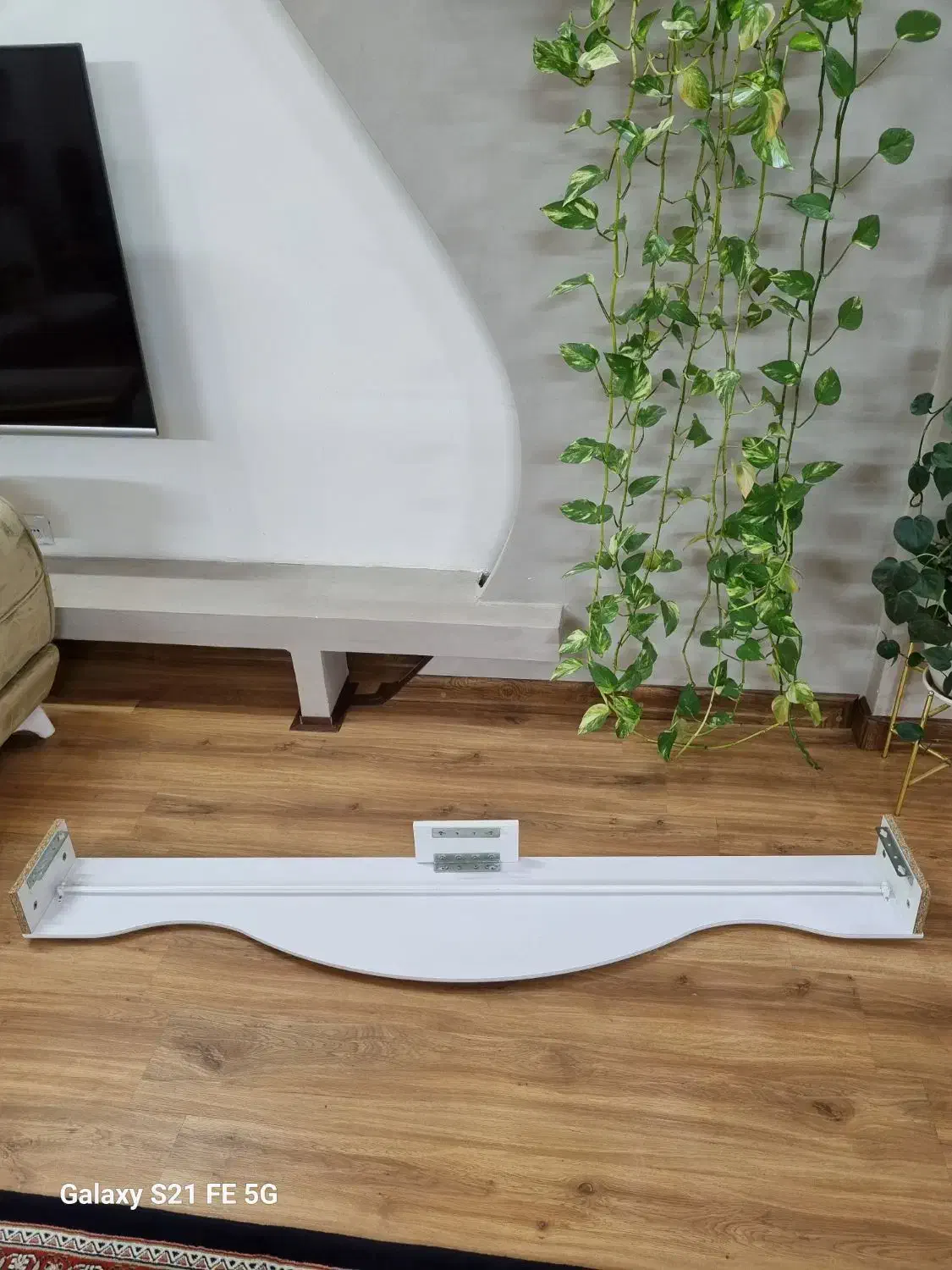 تاج تخت نوجوان|تخت و سرویس خواب|زنجان, |دیوار