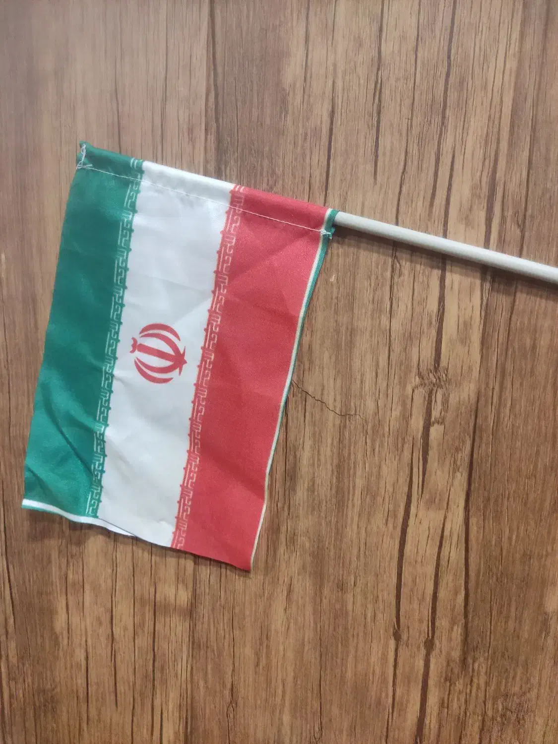 پرچم ایران دستی|عمده‌فروشی|شیراز, پودنک|دیوار