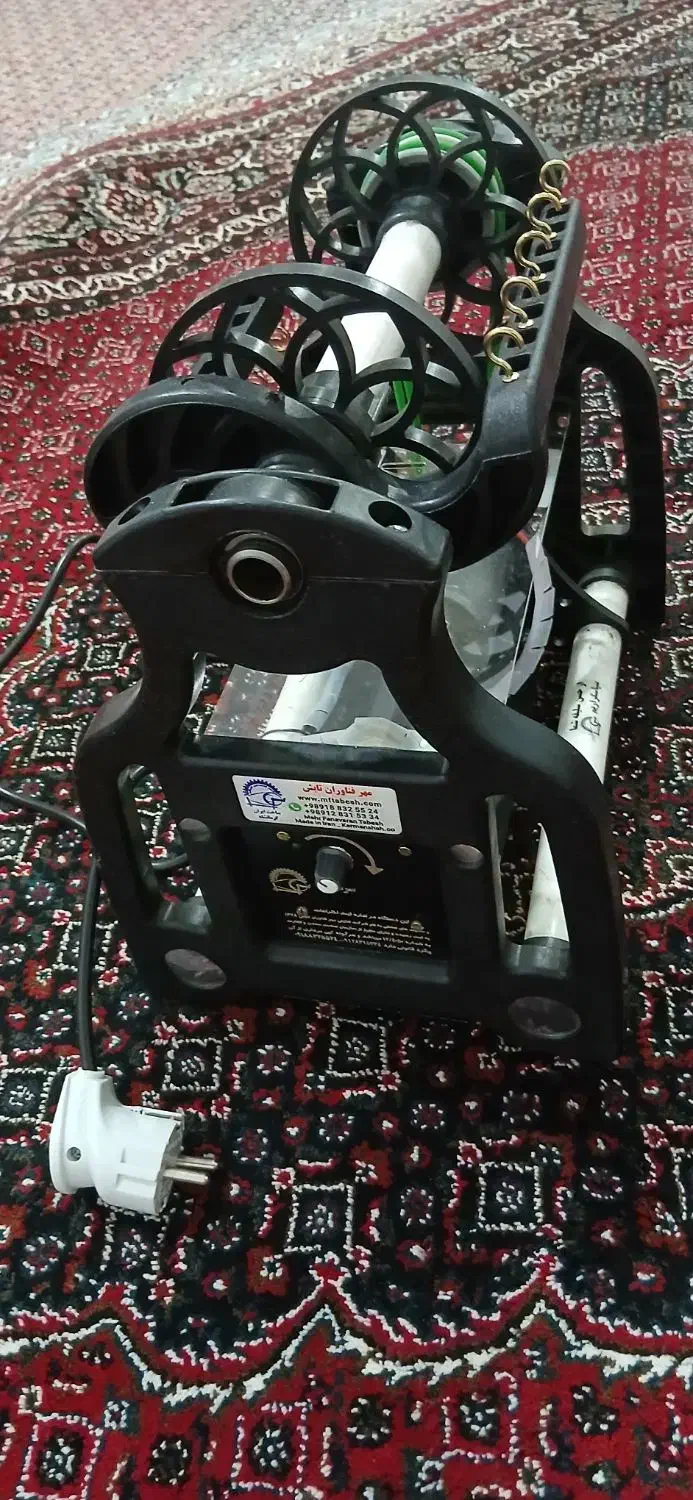 دستگاه ریسندگی نو|چرخ خیاطی و ریسندگی|دهگلان, |دیوار