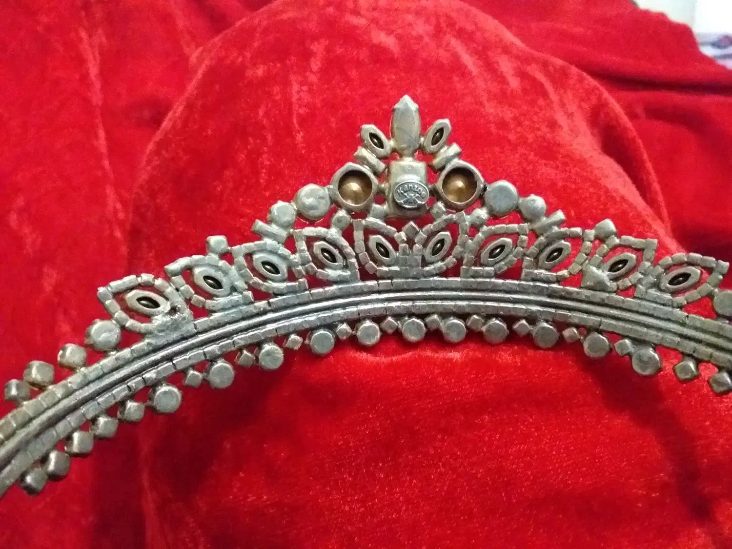 تاج عروس|زیورآلات و اکسسوری|گنبد کاووس, |دیوار