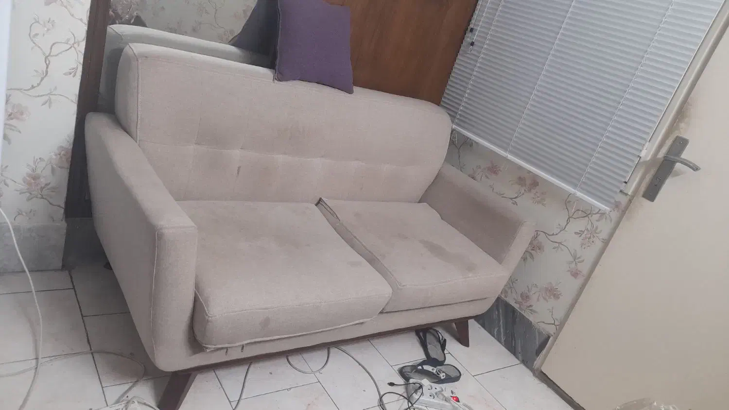 کاناپه دو نفره سالم و محکم|مبلمان خانگی و میز عسلی|تهران, حکمت|دیوار