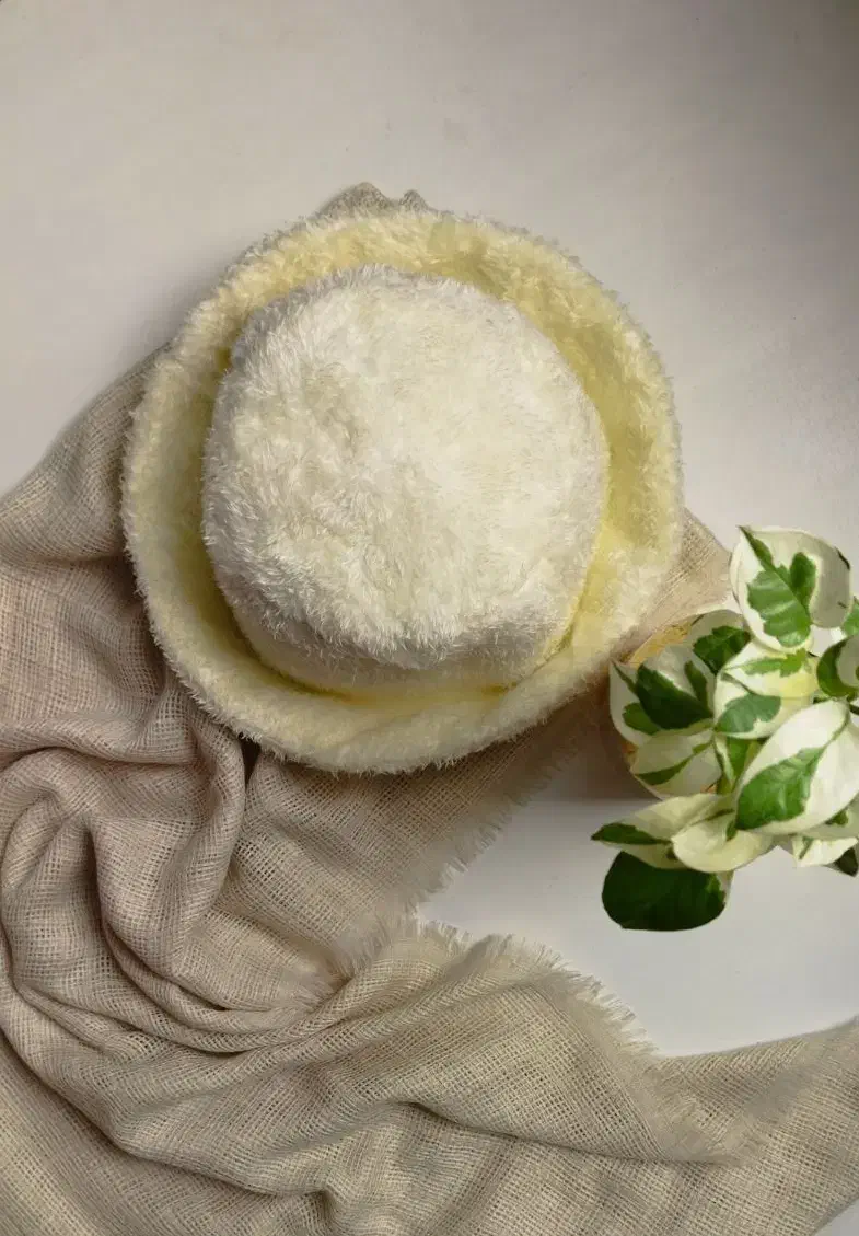 کلاه باکت تدی|لباس|رشت, کوی یخ|دیوار