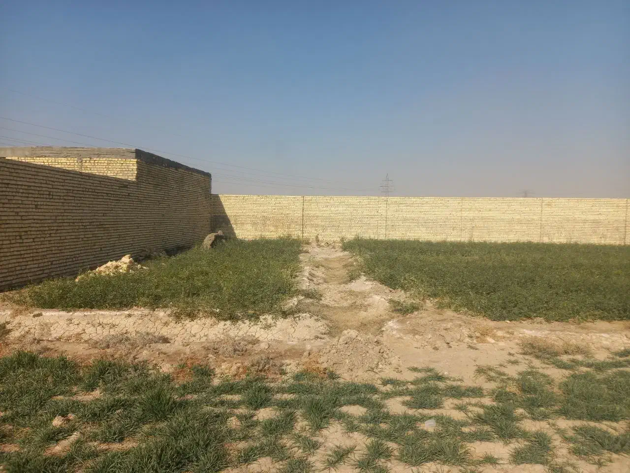 فروش زمین چهار دیواری ۲۰۰ متر|فروش زمین و ملک کلنگی|اصفهان, قهجاورستان|دیوار
