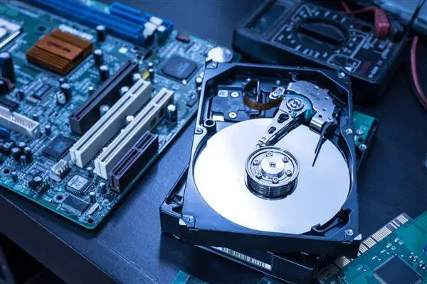 خرید فروش تعمیر  ریکاوری انواع هارد hdd|قطعات و لوازم جانبی رایانه|همدان, |دیوار