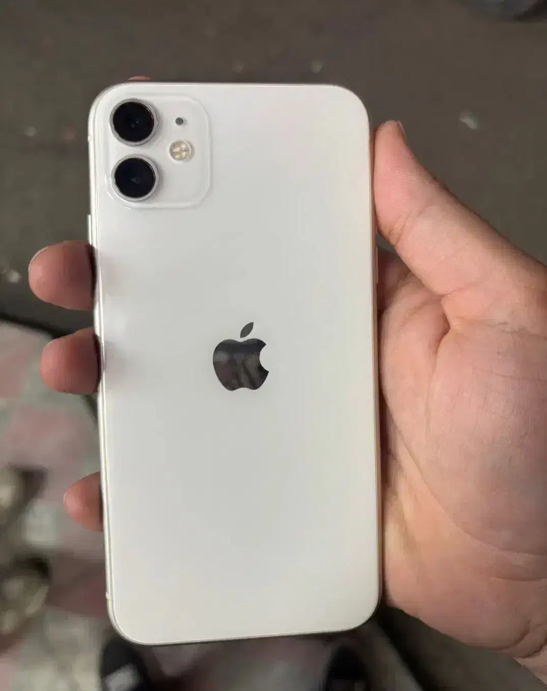 ایفون ۱۱ دو سیم کارت خیلی تمیز|موبایل|خوی, |دیوار