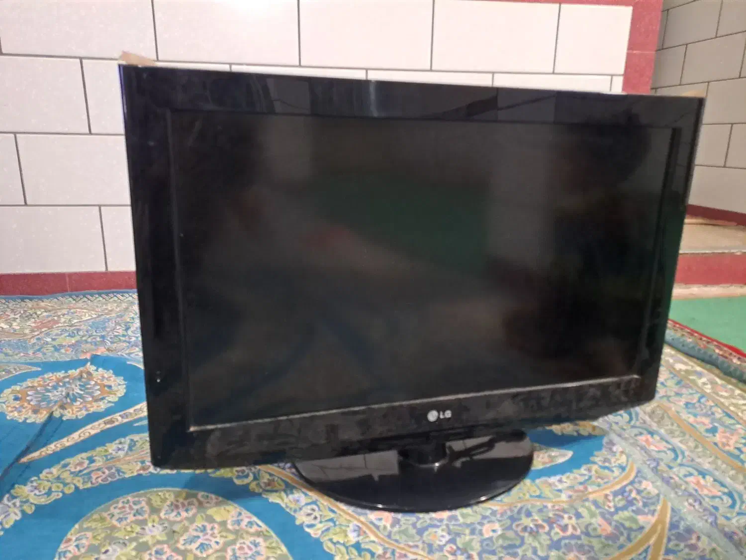 تلویزیون|تلویزیون و پروژکتور|کرمان, |دیوار