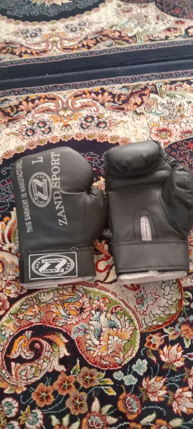 دستکش بوکس|تجهیزات ورزشی|نسیم‌شهر, |دیوار