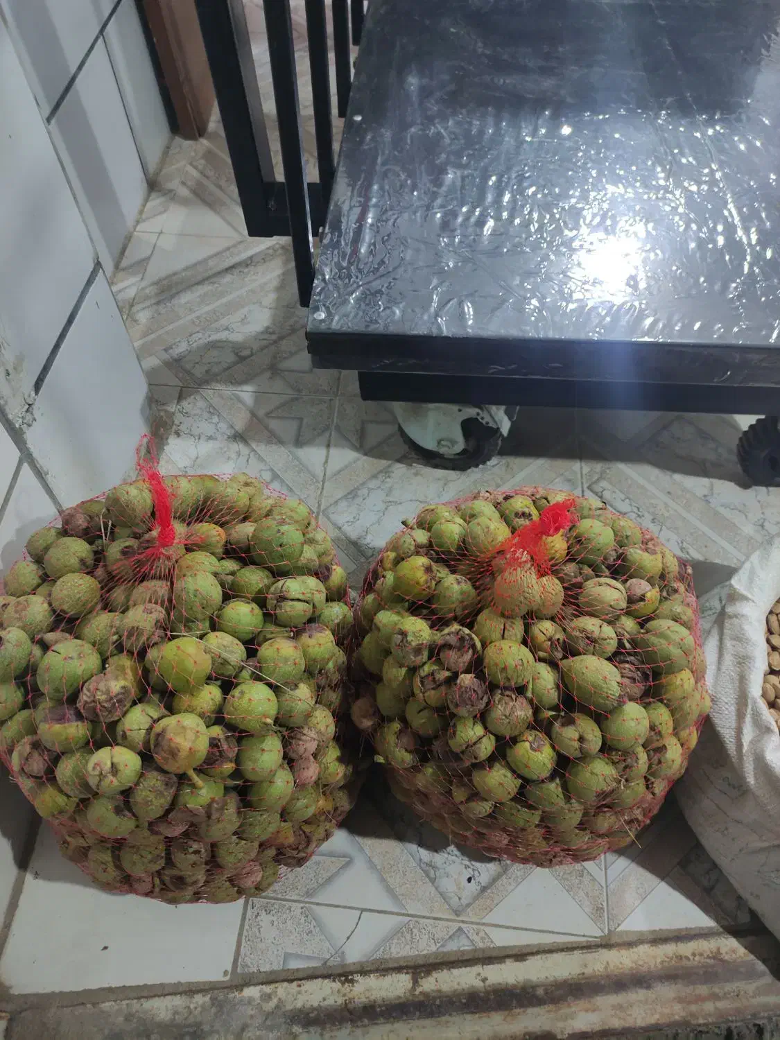 فروش خرید بادام و گردو|خوردنی و آشامیدنی|زاینده رود, |دیوار