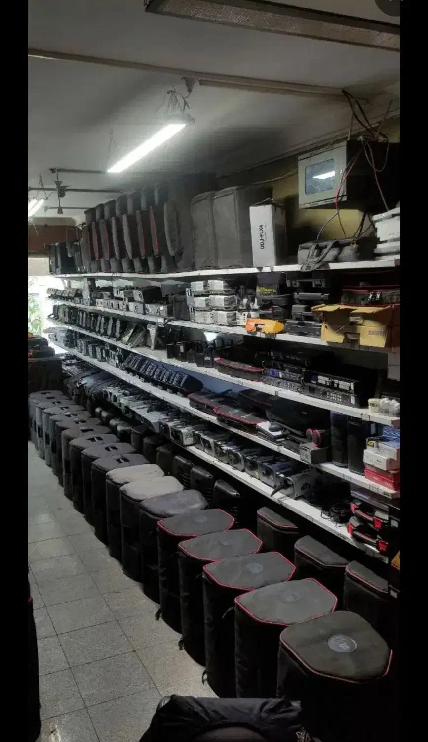 نیرو خانوم برای دفتر و نیرو آقا برای انبار داری|استخدام خدمات فروشگاه و رستوران|مشهد, شهید رضوی|دیوار