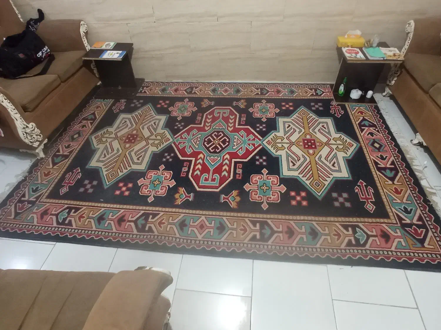 گلیم فرش|گلیم، جاجیم، گبه|قدس, شهر‌قدس|دیوار