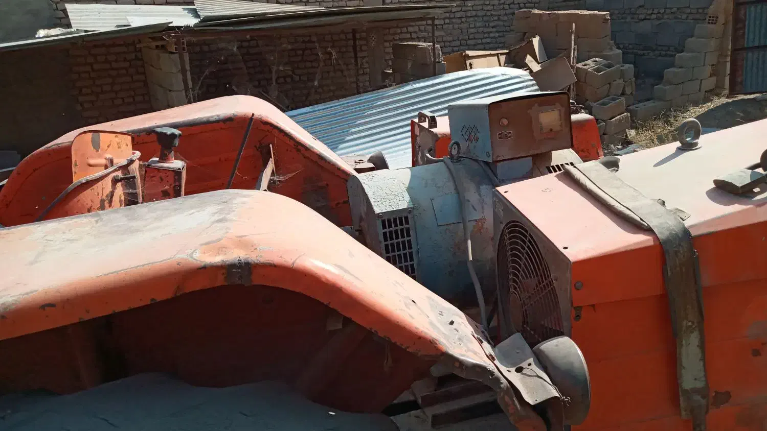 فروش یک دستگاه تراکتور رومانی|خودرو سنگین|قائن, |دیوار