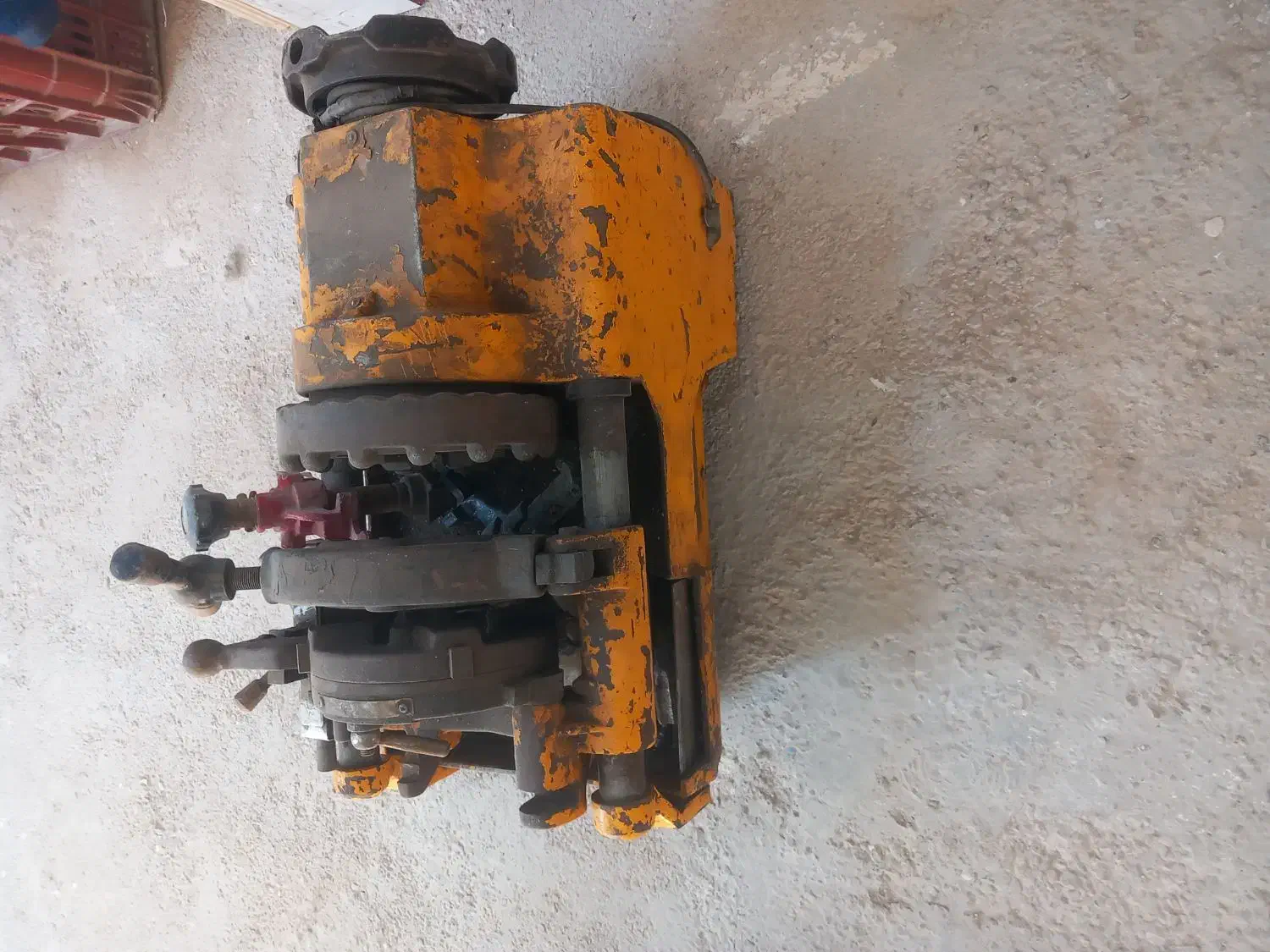 حدیده برقی|ابزارآلات|مشهد, خواجه ربیع|دیوار