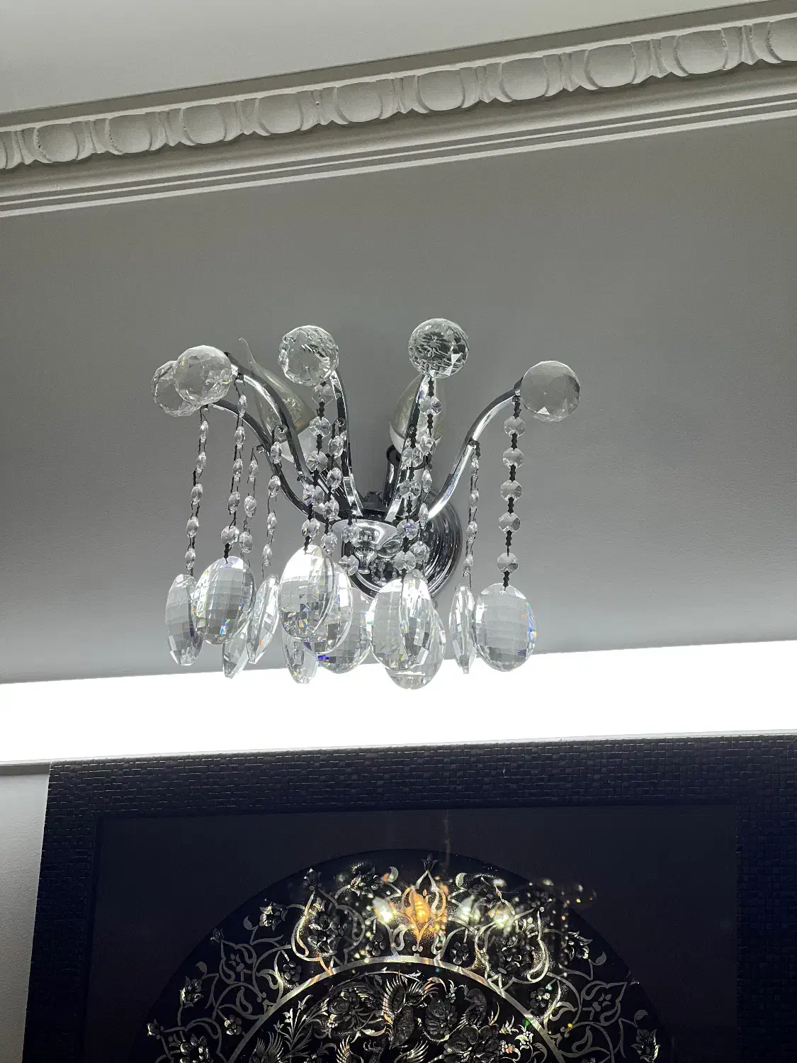 لوستر خارجی بسیار سالم و تمیز در حد نو|لوستر و چراغ آویز|تهران, دزاشیب|دیوار