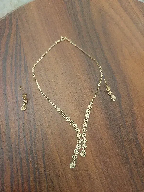 گوشواره و گردنبند تمام تراش|جواهرات|تهران, شهرک ولیعصر شمالی|دیوار