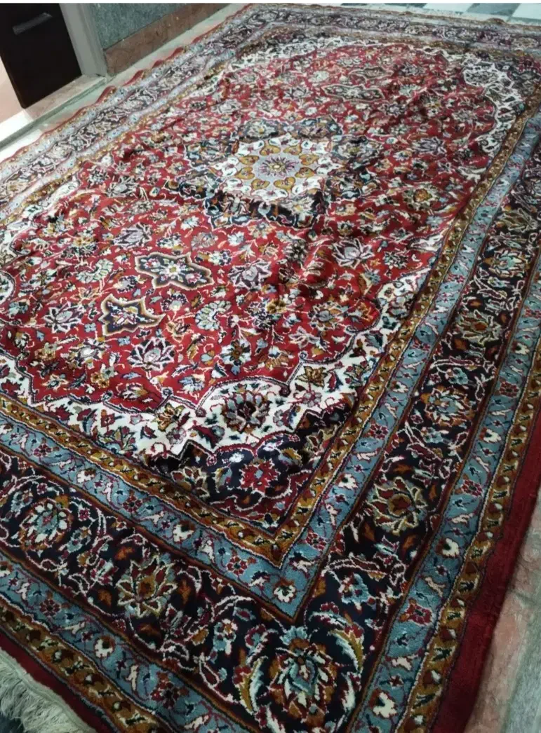 یک تخته فرش ۶ متری و ۱ تخته فرش ۲متری وتلویزیون|فرش|بروجرد, |دیوار